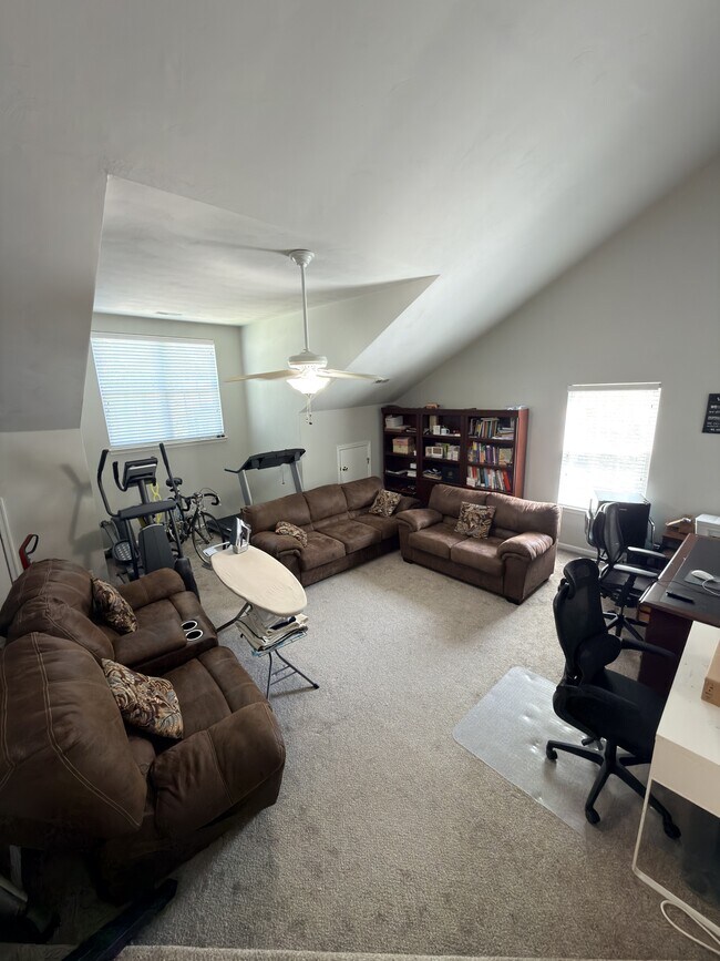 Building Photo - 3512 Chipada Ct