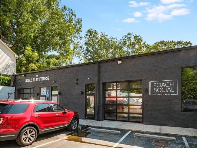 Building Photo - 167 Vanira Ave SE