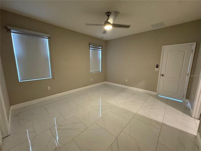 Building Photo - 5300 Pavia Dr