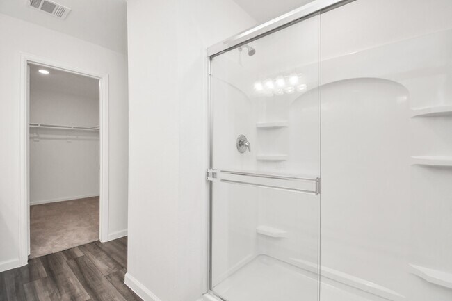 Building Photo - 7819 Royalwood Dr