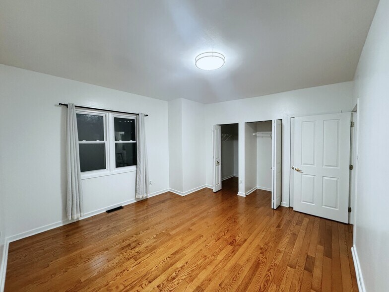 Building Photo - 304 N 8th St