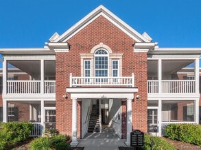 Building Photo - 964 W Summerfield Gln Cir