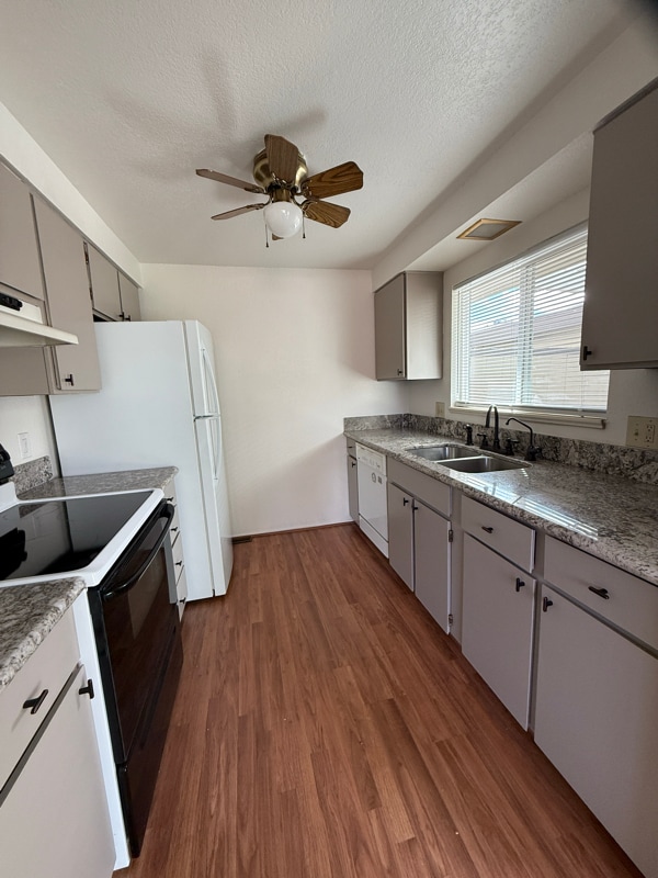 Building Photo - 850 Travis Dr