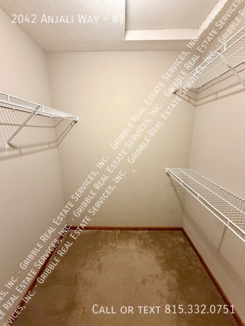 Building Photo - 2042 Anjali Way