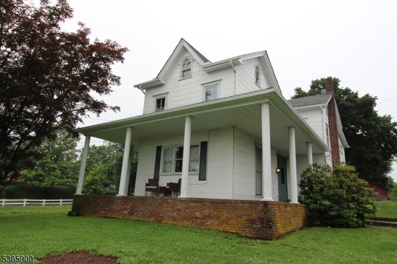 Building Photo - 471 Milford Warren Glen Rd