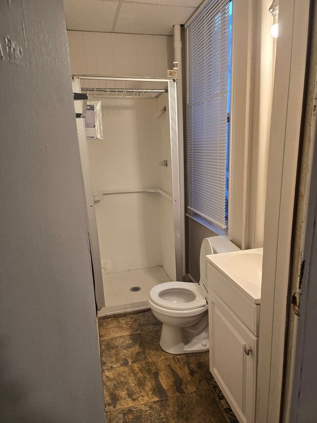 Building Photo - 1107 W King St