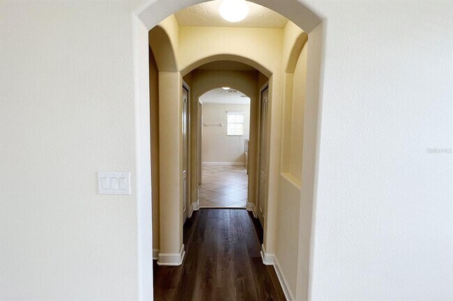Building Photo - 1604 Thetford Cir