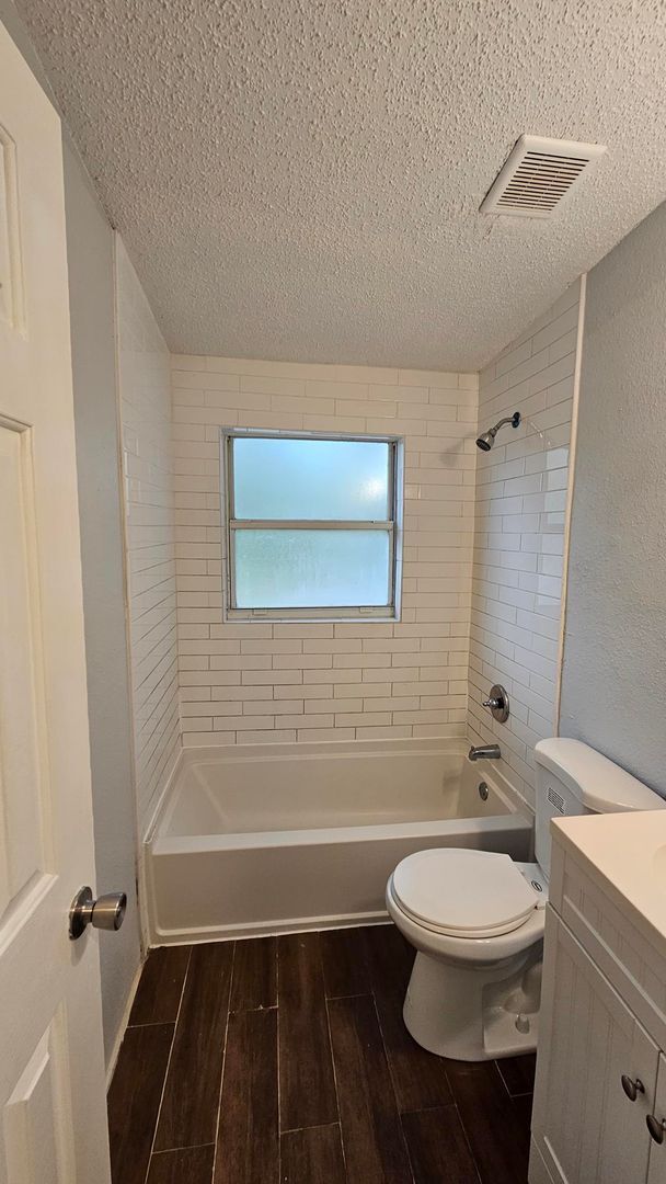 Building Photo - 3912 Robert C Weaver Dr