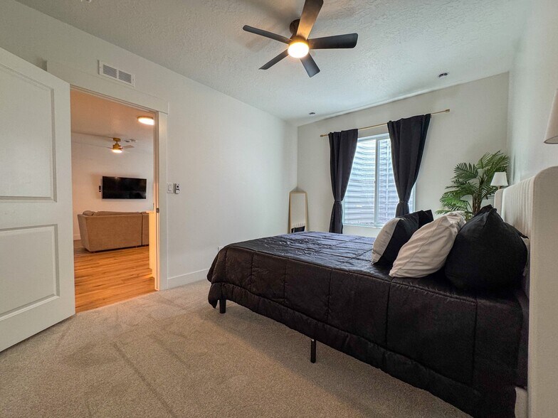 Building Photo - 5385 N Sulley Way