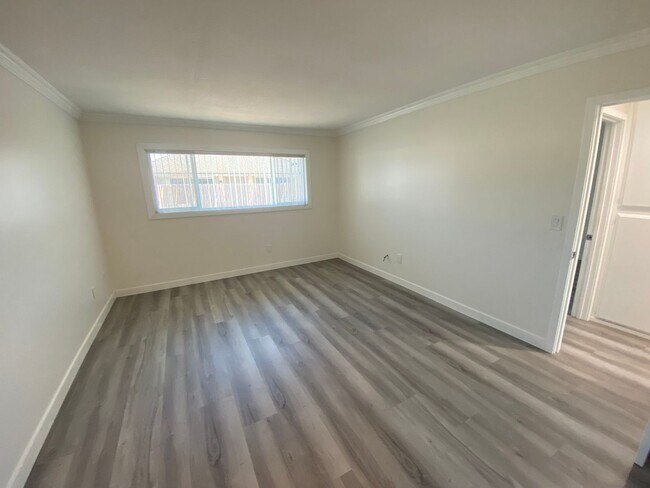 Building Photo - Newly Remodeled 2 Bedroom Fountain Valley ...