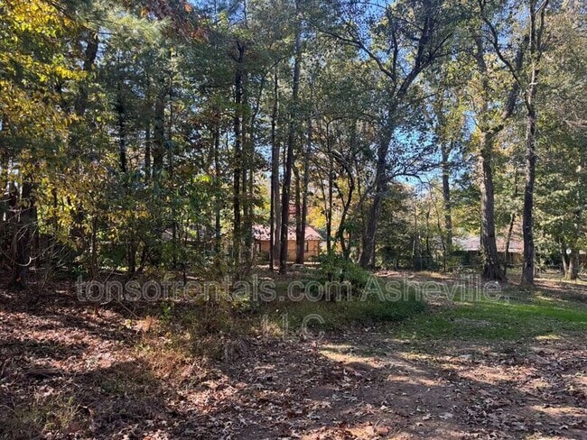 Building Photo - 136 Atwood Dr