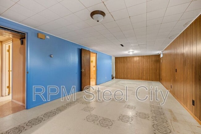 Building Photo - 61 University Cir