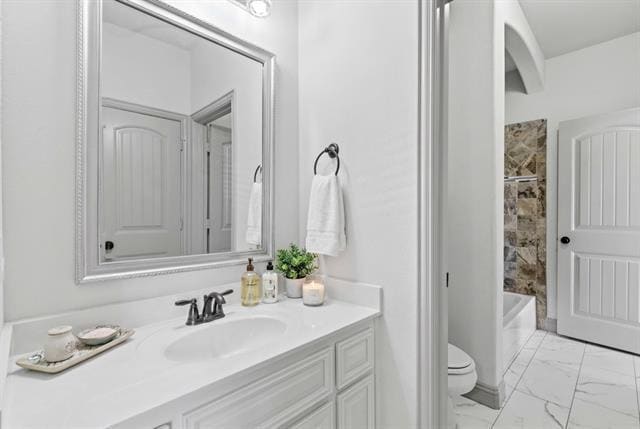 Building Photo - 2418 Askew Dr