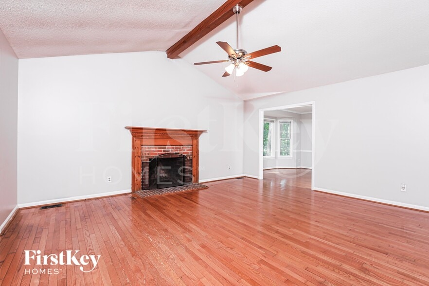 Building Photo - 322 Amherst Creek Dr