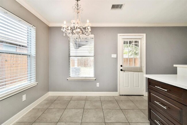 Building Photo - 1430 Acorn Ct