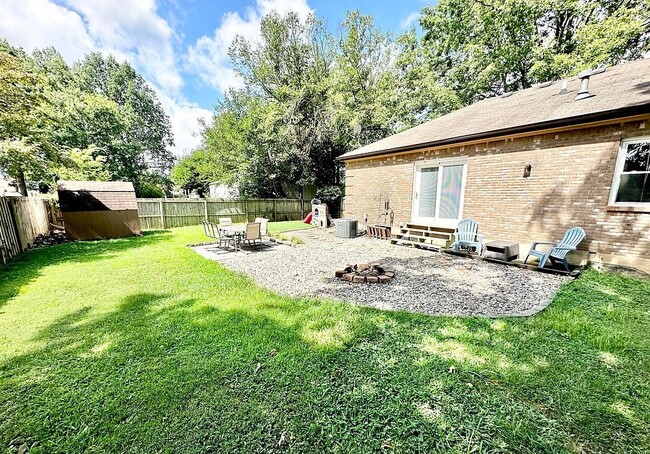 Building Photo - 4909 Stony Brook Dr