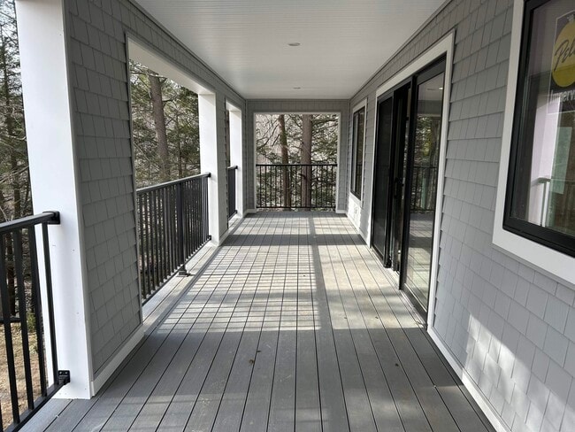 Building Photo - 30 Ladds Ln