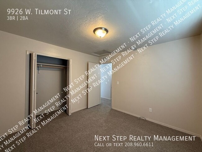 Building Photo - 9926 W Tilmont St