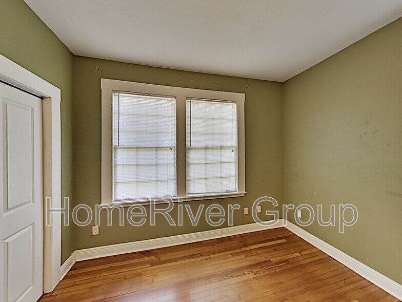 Building Photo - 1611 N 17th Ave