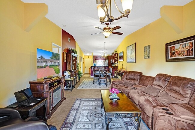 Building Photo - Beautiful 2BR/2BA WITH GARDEN VIEW in the Hear of Boca (55+ community)