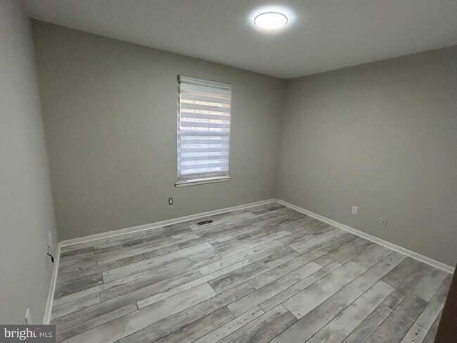 Building Photo - 312 Old Forge Crossing