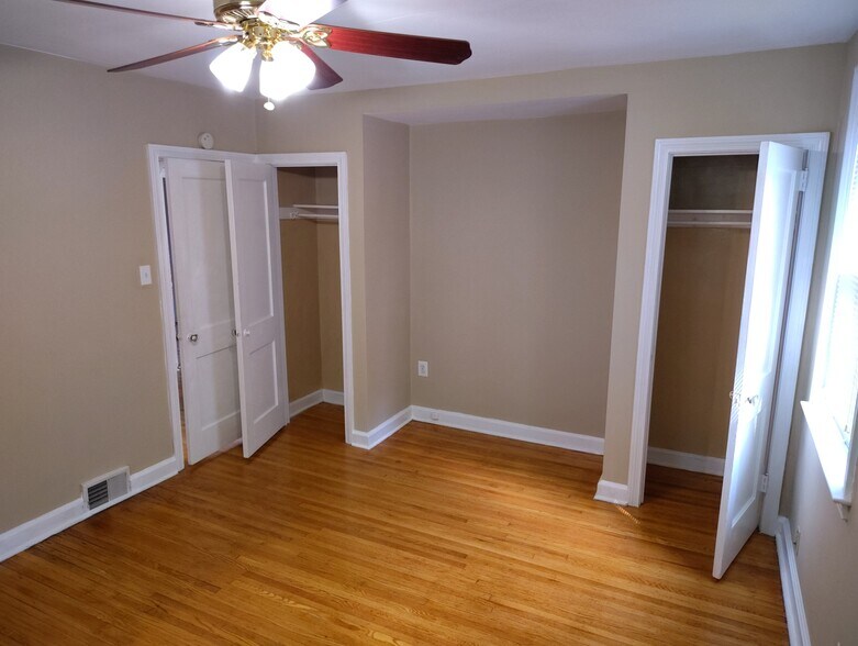 Building Photo - 218 Pilgrim Ln