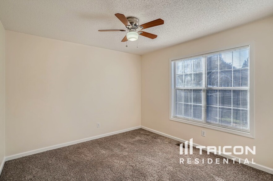 Building Photo - 4006 Cinnamon Fern Ln