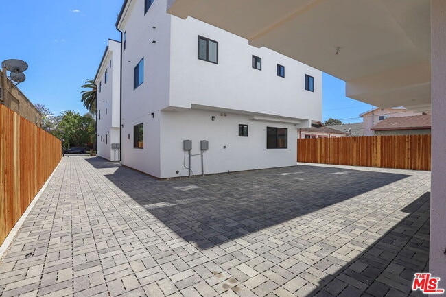 Building Photo - 1261 Browning Blvd