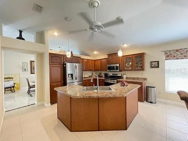 Building Photo - 1513 Straton Way