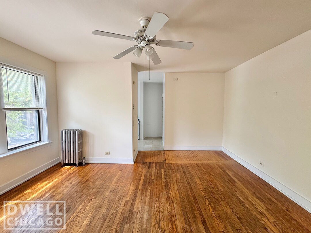 Building Photo - 1540 N Kedzie Ave