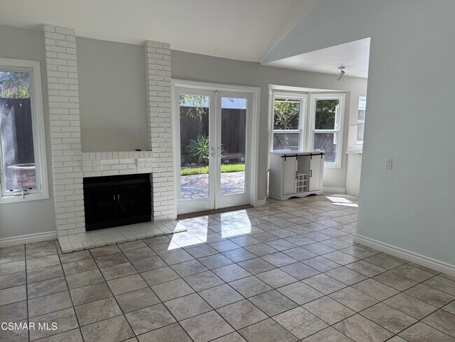 Building Photo - 3622 Cambria St
