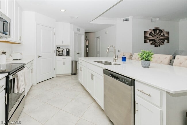 Building Photo - 6082 National Blvd