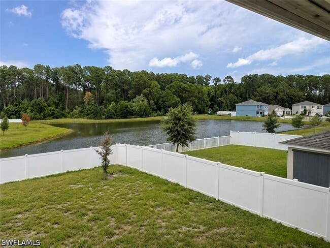 Building Photo - 2736 Dumont Ln