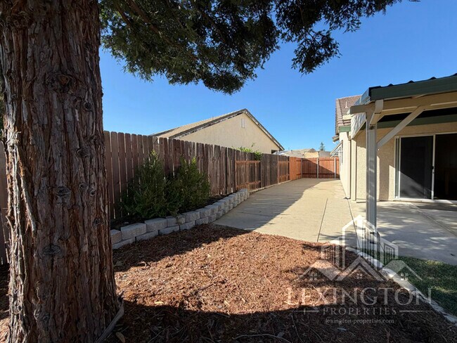 Building Photo - Pristine, single-story, 3bd/2ba, Home in Cameron Park!
