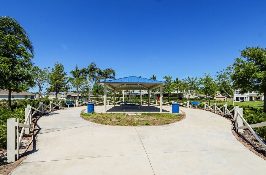 Building Photo - 15517 Black Pepper Ln