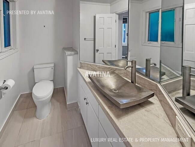 Building Photo - 2330 Kaola Way