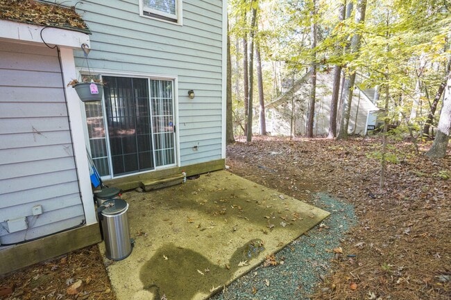 Building Photo - 2 bed, 1.5 bath Duplex in American Village Minutes to Duke University!