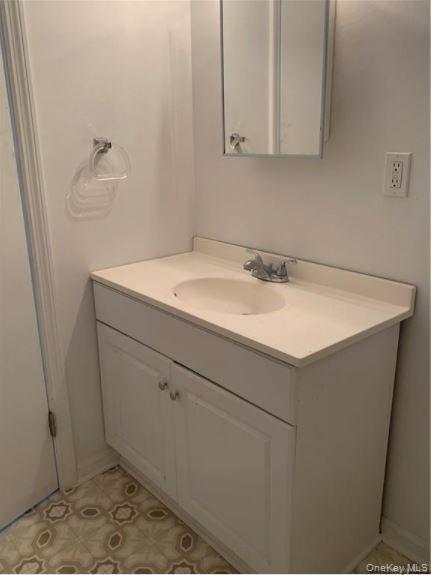 Building Photo - 103 W Main St