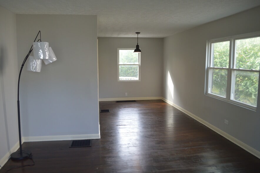 Building Photo - 3373 Kimberly Ave