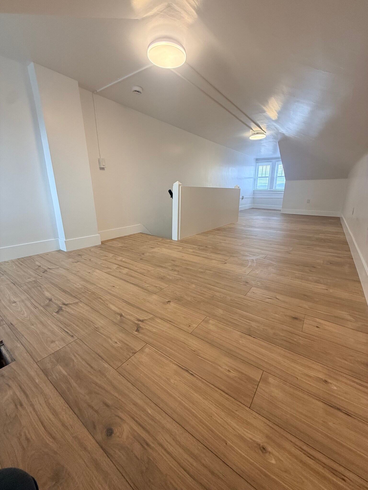 Building Photo - 908 Mount Rose Ave