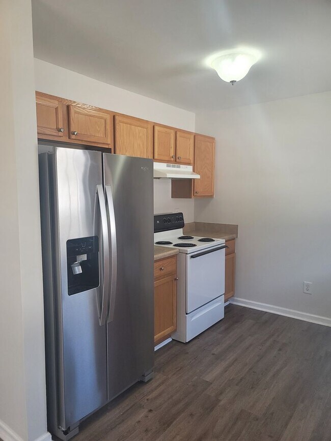 Building Photo - 4 Bedroom 3 Full Bath Ranch Home located Minutes from CAMPBELL UNIVERSITY!