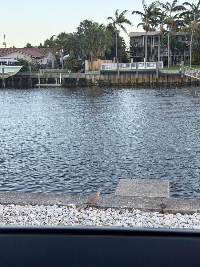 Building Photo - 110 Cypress Club Dr