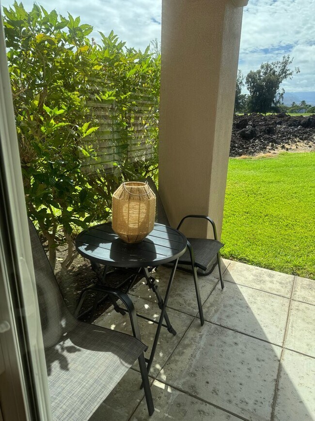 Building Photo - Luxurious Fully Furnished Long-Term Townhome Rental