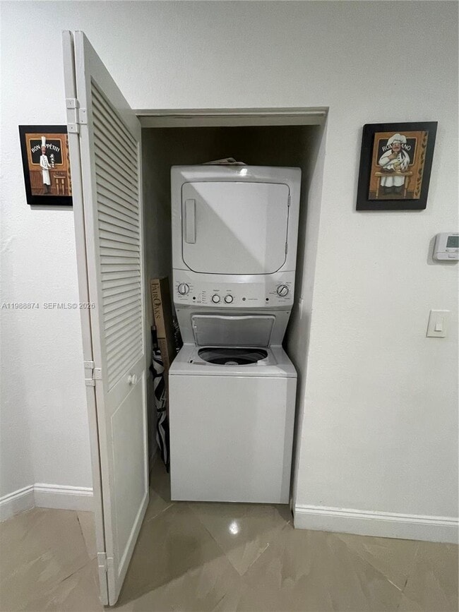 Building Photo - 1955 Marsh Harbor Dr