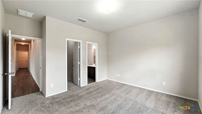 Building Photo - 2513 Marty Way