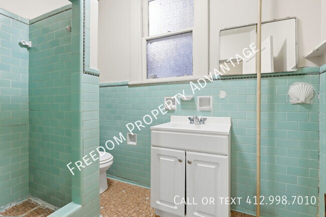 Building Photo - 412 Edgemont St