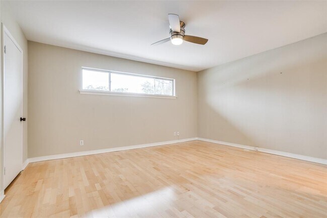 Building Photo - 6115 Averill Way