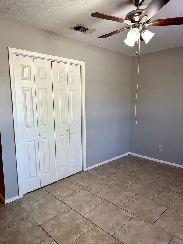 Building Photo - 3624 Sanderson Ln