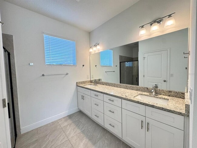 Building Photo - 442 Marion Oaks Course