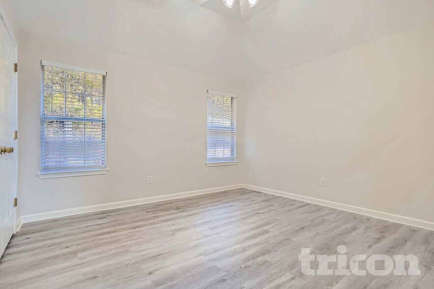 Building Photo - 141 Wood Way